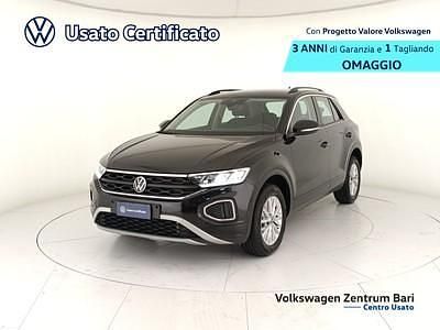 Second-hand VW T-Roc Life 115 CP (84 kW) 2025 Negru SUV