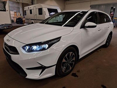 Neu Kia Ceed 140 PS (102 kW) 2025 Weiß Kleinwagen