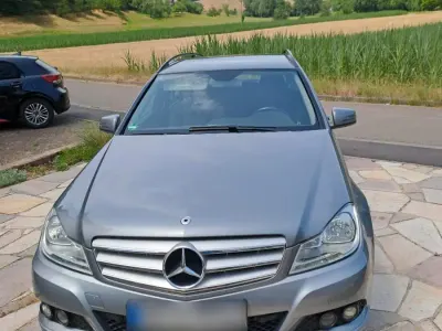 Gebraucht Mercedes C200 136 PS (100 kW) 2013 Silber Kombi