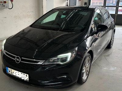 Gebraucht Opel Astra Edition 125 PS (91 kW) 2016 Schwarz Limousine