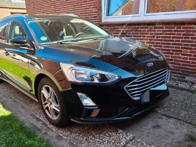 Gebraucht Ford Focus Trend 120 PS (88 kW) 2019 Schwarz Kombi