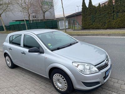 Gebraucht Opel Astra 90 PS (66 kW) 2007 Silber Limousine