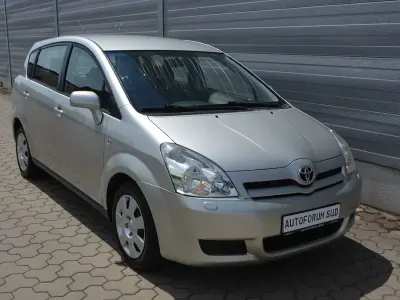 Gebraucht Toyota Corolla Verso 110 PS (80 kW) 2007 Silber Van / Kleinbus