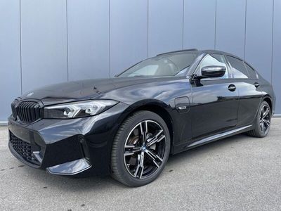 BMW 330e