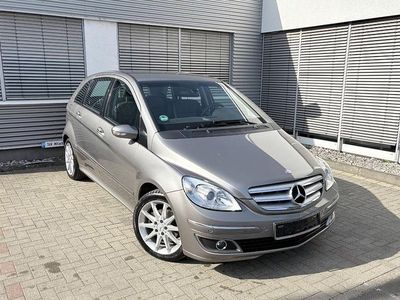 Gebraucht Mercedes B200 136 PS (100 kW) 2006 Grau Van / Kleinbus