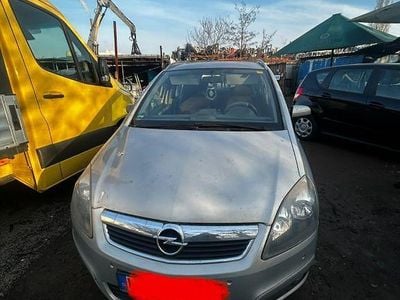 Silber Gebraucht 2006 Opel Zafira Van / Kleinbus | 900 € (Superpreis)