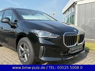 Neu BMW 218 136 PS (100 kW) 2026 Schwarz Van / Kleinbus