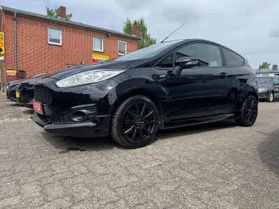 Gebraucht Ford Fiesta ST-Line 140 PS (102 kW) 2016 Schwarz Kleinwagen