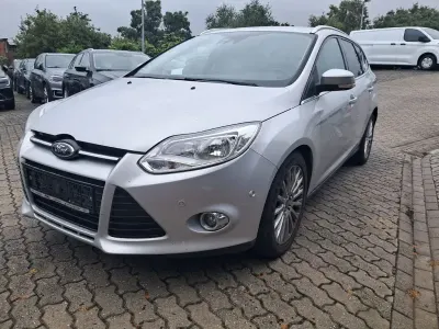 Gebraucht Ford Focus Titanium 150 PS (110 kW) 2012 Silber Limousine