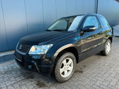 Gebraucht Suzuki Grand Vitara Club 166 PS (122 kW) 2010 Schwarz SUV