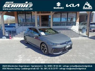 Gebraucht VW Golf VIII Pro 150 PS (110 kW) 2025 Delfingrau metallic Limousine