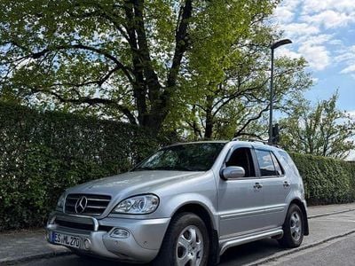 Usata Mercedes ML270 163 CV (119 kW) 2004 Argento SUV