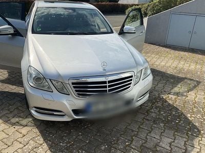 Mercedes E220