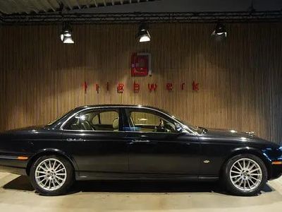 Usata Jaguar XJ6 207 CV (152 kW) 2007 Nero Berlina