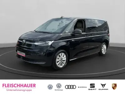 Gebraucht VW Multivan Life 204 PS (150 kW) 2023 Schwarz Van / Kleinbus
