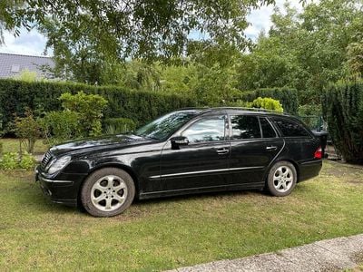 Mercedes E200
