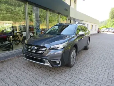 Neu Subaru Outback Platinum 169 PS (124 kW) 2026 Grau Limousine