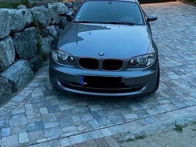 Gebraucht BMW 118 143 PS (105 kW) 2008 Grau Kleinwagen