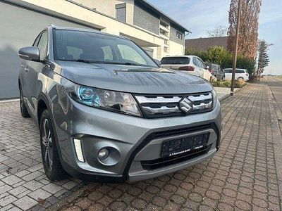 Grau Gebraucht 2018 Suzuki Vitara Limited SUV | 15.370 € (Etwas zu teuer)