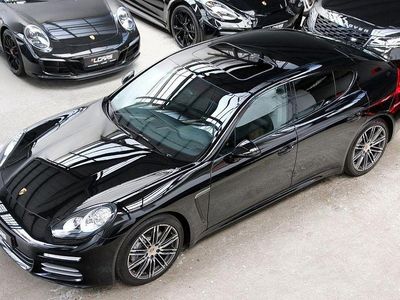 Porsche Panamera 4