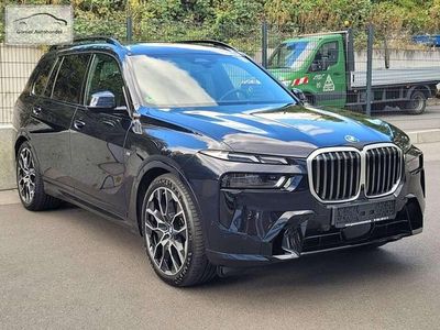 Second-hand BMW X7 Sport Line 381 CP (280 kW) 2023 Albastru SUV