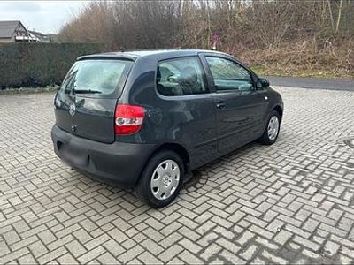 Gebraucht VW Fox 55 PS (40 kW) 2008 Grau Kleinwagen