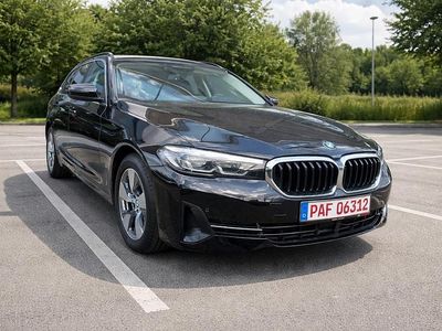 Gebraucht BMW 520 190 PS (139 kW) 2022 Schwarz Kombi