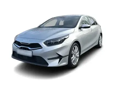 Gebraucht Kia Ceed Platinum Edition 160 PS (117 kW) 2023 Silber Kleinwagen