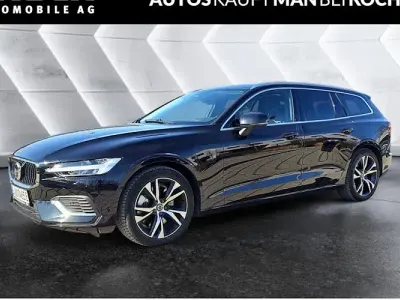 Usata Volvo V60 Plus 350 CV (257 kW) 2025 Nero Station wagon