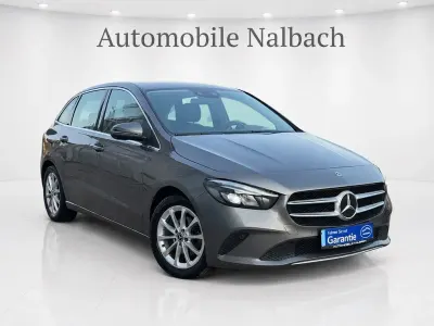 Gebraucht Mercedes B180 116 PS (85 kW) 2019 Grau Van / Kleinbus