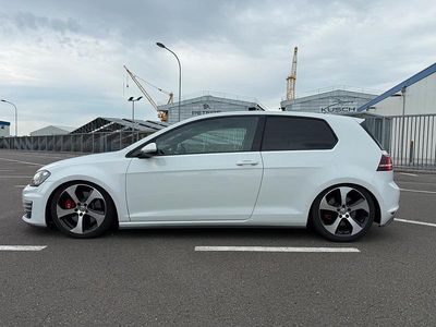 Gebraucht VW Golf VII GTI 230 PS (169 kW) 2016 Weiß Kleinwagen