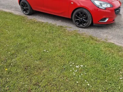 Gebraucht Opel Corsa Color Edition 90 PS (66 kW) 2015 Schwarz Kleinwagen
