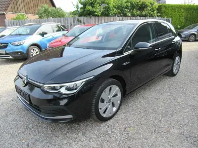 Gebraucht VW Golf VIII Style 131 PS (96 kW) 2020 Schwarz Limousine