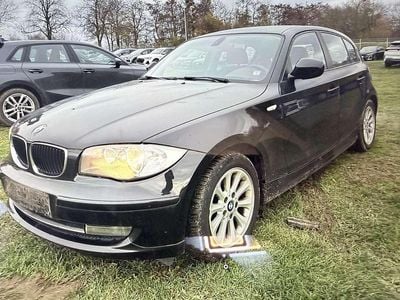 Gebraucht BMW 118 143 PS (105 kW) 2010 Black sapphire metallic Kleinwagen