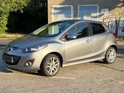 Gebraucht Mazda 2 Sports-Line 95 PS (69 kW) 2012 Grau Kleinwagen