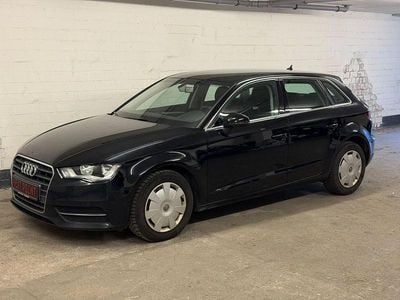 Gebraucht Audi A3 Ambiente 110 PS (80 kW) 2016 Schwarz Limousine