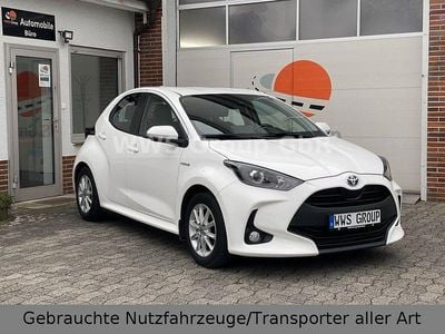 Gebraucht Toyota Yaris Hybrid Business Edition 116 PS (85 kW) 2020 Weiß Limousine