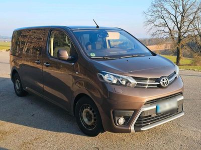 Usata Toyota Proace Verso Comfort 150 CV (110 kW) 2017 Marrone Station wagon
