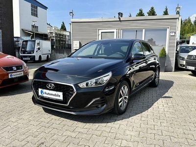 Usata Hyundai i30 YES! 140 CV (102 kW) 2019 Nero Berlina