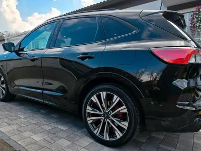 Gebraucht Ford Kuga ST 150 PS (110 kW) 2022 Schwarz SUV