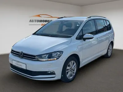 Gebraucht VW Touran Comfortline 150 PS (110 kW) 2023 Weiß Van / Kleinbus