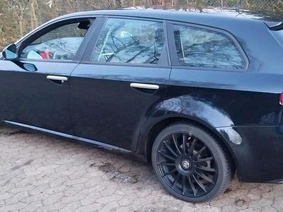 Schwarz Gebraucht 2006 Alfa Romeo 159 Kombi | 1.299 € (Superpreis)