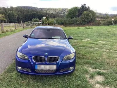 Gebraucht BMW 330 Cabriolet Sport Line 245 PS (180 kW) 2009 Blau Cabrio