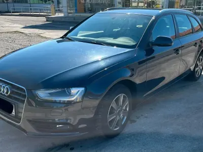 Gebraucht Audi A4 150 PS (110 kW) 2014 Blau Kombi