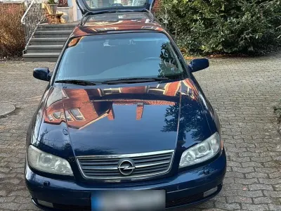 Gebraucht Opel Omega 144 PS (105 kW) 2001 Blau Kombi