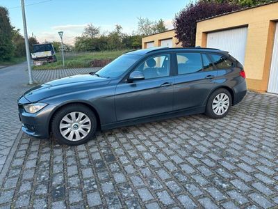 gebraucht BMW 318 d 6 Gang Pano Xenon Navi Shz Service Neu