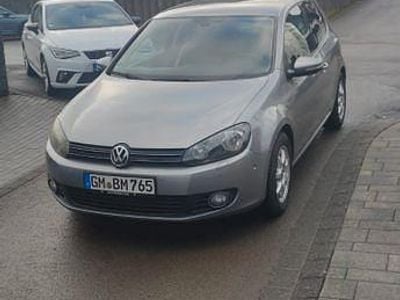 Gebraucht VW Golf VI Team 105 PS (77 kW) 2010 Silber Kleinwagen