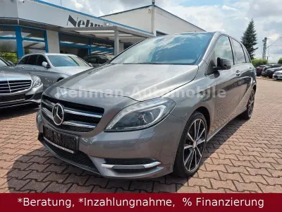 Gebraucht Mercedes B220 170 PS (125 kW) 2014 Grau Kleinwagen