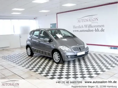 Gebraucht Mercedes A200 Elegance 136 PS (100 kW) 2011 Mountaingrau Kleinwagen