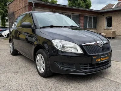 Gebraucht Skoda Fabia 60 PS (44 kW) 2013 Schwarz Kleinwagen
